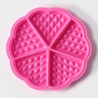 Форма для выпечки Доляна &laquo;Вафля. Сердце&raquo;, силикон, d=18 см, 5 ячеек, цвет МИКС