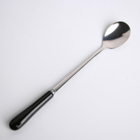 Кружка керамическая с ложкой и крышкой &laquo;Покоритель вершин&raquo;, 400 мл, цвет чёрный