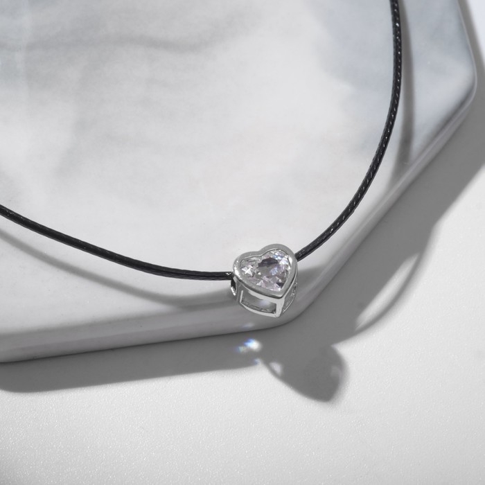 Кулон на шнурке &laquo;Чёрная ночь&raquo; сердечко в обрамлении, цвет белый в серебре на чёрном шнурке, 35 см