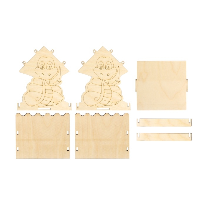 Кормушка из дерева своими руками, &laquo;Символ года Змей&raquo;, 18 &times; 16 &times; 15 см, МИКС, Greengo