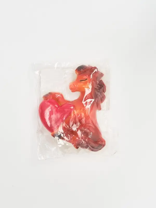 Магнит новогодний на холодильник &laquo;Лошадь с сердем&raquo;, 5.5 х 5.2 см