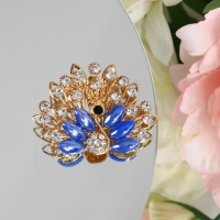 Брошь &laquo;Павлин&raquo; с пушистым хвостом, цвет синий в золоте