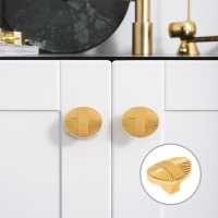 Ручка-кнопка CAPPIO, цинк, d=35 мм, цвет золото, 8 шт. Ручка-кнопка CAPPIO, цинк, d=35 мм, цвет золото, 8 шт.