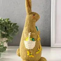 Сувенир полистоун "Зайка вязанный с пасхальными яичками" 8х10,5х23 см
