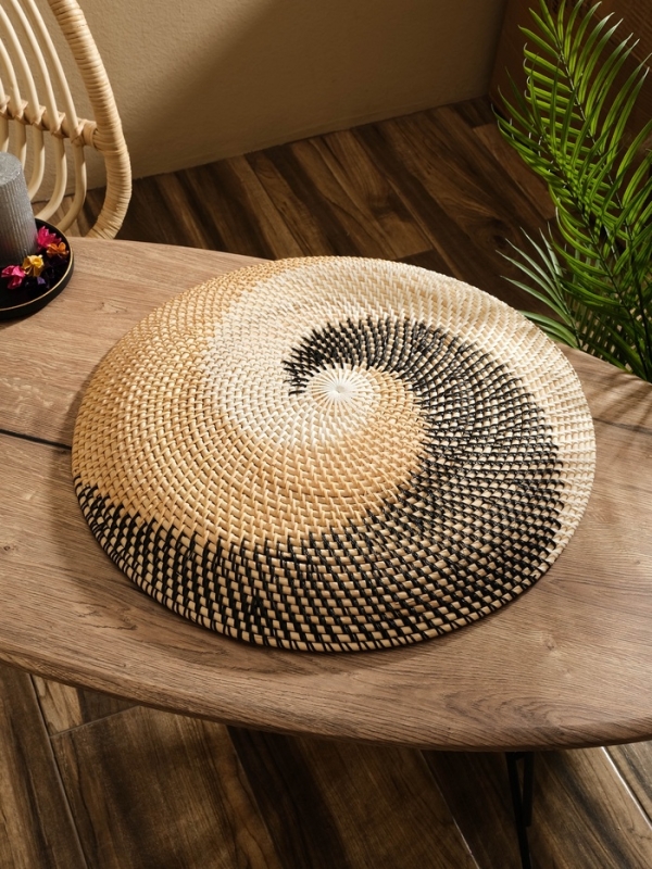 Тарелка декоративная плетеная ротанг "Узор 2", 50х50х5 см