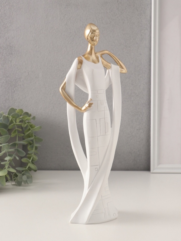 Сувенир полистоун "Девушка в белом платье с палантином" золото 12х7х31,5 см