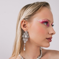 Колье &laquo;Драгоценность&raquo; капля, цвет белый в серебре, 34 см