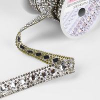 Стразы термоклеевые «Квадрат», ширина - 13 мм, 4,5 ± 0,5 м, цвет серебряный Стразы термоклеевые «Квадрат», ширина - 13 мм, 4,5 ± 0,5 м, цвет серебряный