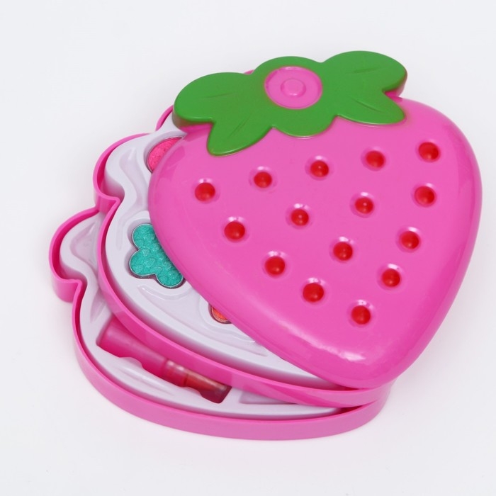 Набор косметики для девочки &laquo;Клубника&raquo;