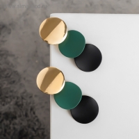 Серьги металл &laquo;Азелия&raquo; выгнутые круги, цвет чёрно-зелёный в золоте