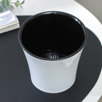 Кашпо для цветов со вставкой &laquo;Арте&raquo;, 600 мл, бело-чёрное