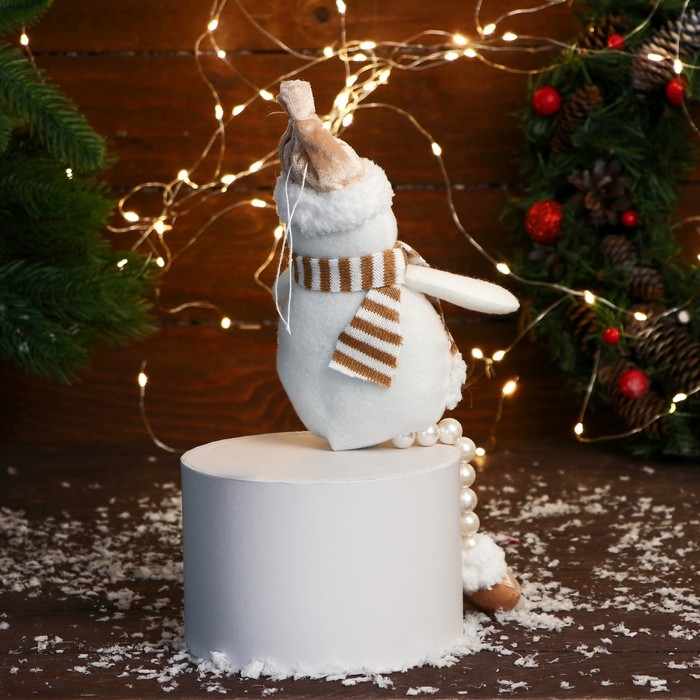 Мягкая игрушка Мягкая игрушка "Снеговик в полосатом шарфе, ножки-бусинки" 10х30 см, золото