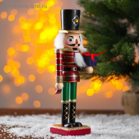 Новогодний сувенир «Щелкунчики», 6 × 8 × 25 см, МИКС Новогодний сувенир «Щелкунчики», 6 × 8 × 25 см, МИКС