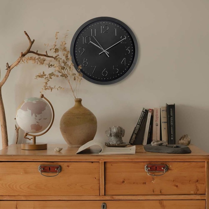 Часы настенные, серия: Классика, плавный ход, d-30.5 см, черные, цифры серебро Часы настенные, серия: Классика, плавный ход, d-30.5 см, черные, цифры серебро