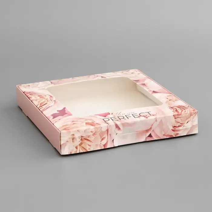 Коробка подарочная сборная с окном, упаковка, &laquo;Ты прекрасна&raquo;, 19&times;19&times;3 см