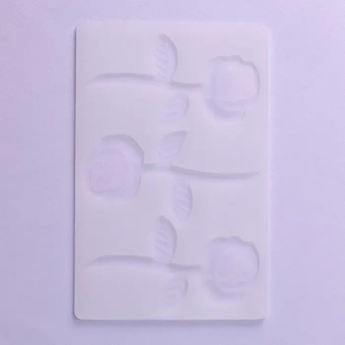 Форма для шоколада &laquo;Розы&raquo;, силикон, 3 ячейки, 19&times;12.5&times;0.1 см, прозрачная