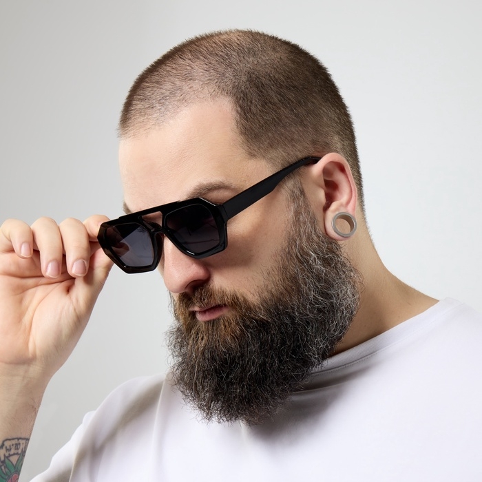 Очки солнцезащитные, UV 400, линза 4.1 х 5.2 см, ширина 14.4 см, дужка 13.8 см, черная оправа