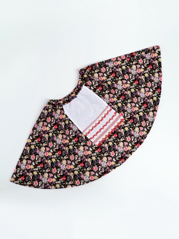 Юбка в цветочек с фартуком", р-р 32