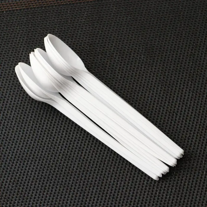 Набор пластиковых одноразовых ложек чайных Мистерия, 12.5 см, 12 шт., белый