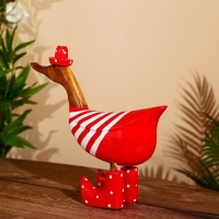 Сувенир "Уточка в красном" дерево 25х7х25 см