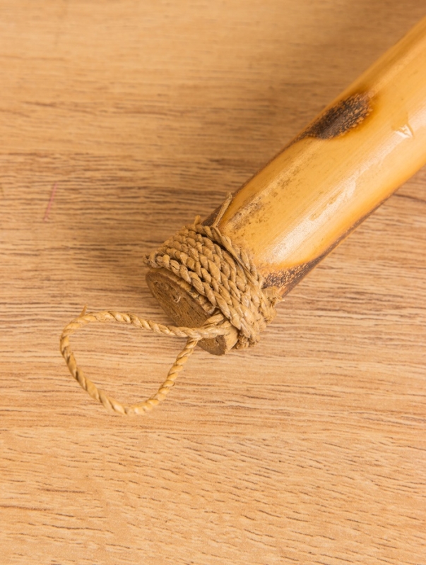 Сувенирный музыкальный инструмент &laquo;Маракас с орехами фруктового дерева&raquo;, 12&times;12&times;23 см