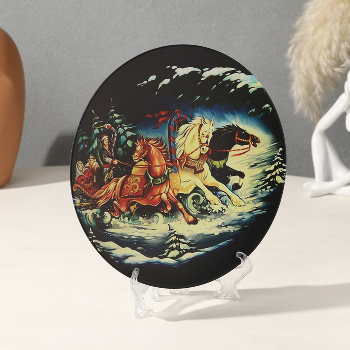 Тарелка декоративная &laquo;Тройка&raquo;, D = 19,5 см