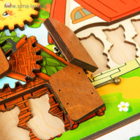 Бизиборд &laquo;Три поросёнка&raquo;