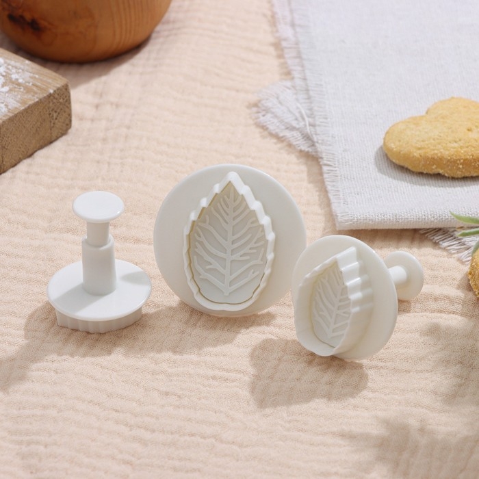 Набор плунжеров кондитерских Доляна &laquo;Лист&raquo;, 3 шт, d=3,2/4/5 см