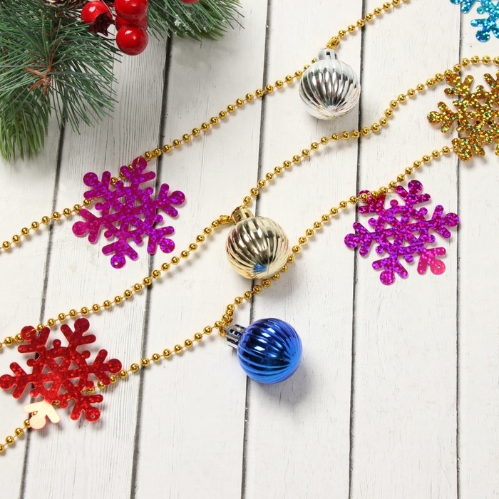 Бусы на ёлку 2 м Бусы на ёлку 2 м "Снежинки и шарики"