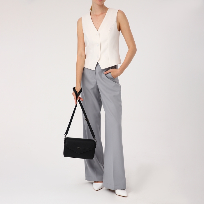 Сумка-мессенджер на магните, цвет чёрный Сумка-мессенджер на магните, цвет чёрный