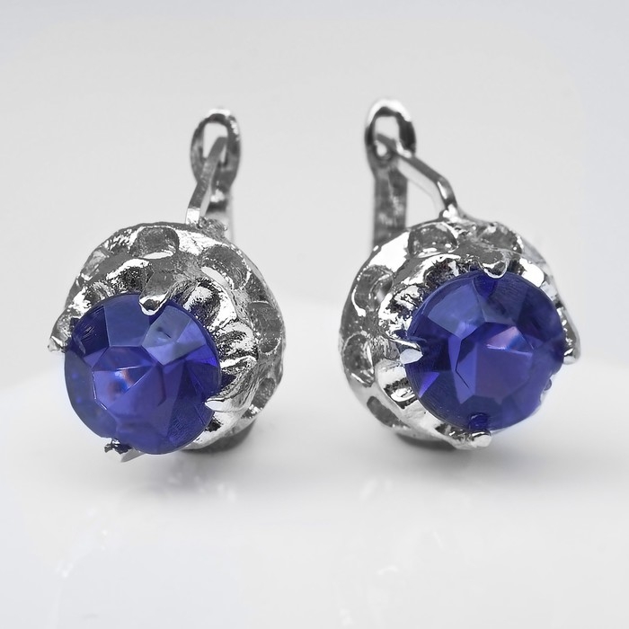 Серьги со стразами «Эдель» кружок, цвет сине-фиолетовый в серебре Серьги со стразами «Эдель» кружок, цвет сине-фиолетовый в серебре