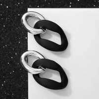 Серьги металл &laquo;Цепь&raquo; неровность, 2 звена, цвет серебристо-чёрный