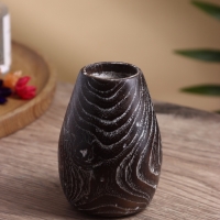 Подсвечник из дерева Джати, d 4 см, 8х8х11 см, цв. темно-коричневый Подсвечник из дерева Джати, d 4 см, 8х8х11 см, цв. темно-коричневый