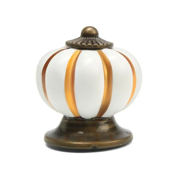 Ручка-кнопка ТУНДРА, d=33, пластик, белая с золотым