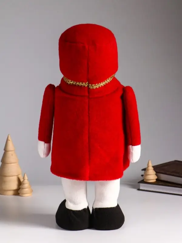 Кукла интерьерная "Гном-генерал в красном мундире" 18х11х33 см