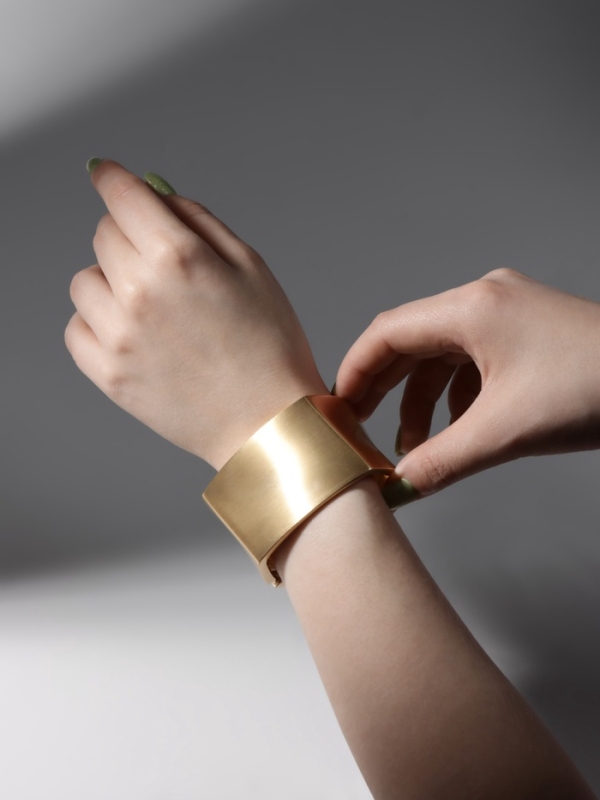 Браслет металл &laquo;Манжета&raquo; квадратный, цвет золото