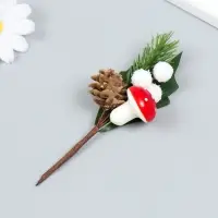 Декор для творчества &laquo;Веточка ели со снегом и шишкой&raquo; 13 см