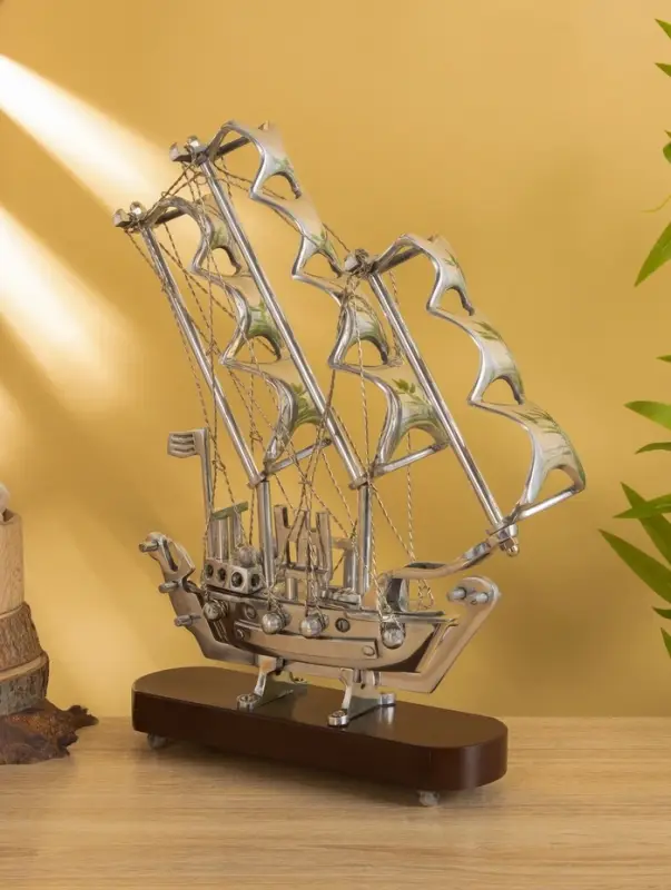 Корабль сувенирный 30х8х40 см, латунь