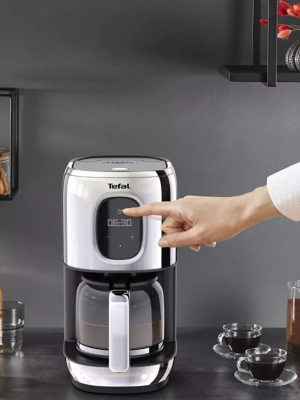 Кофеварка капельная Majestuo CM883D10, серебристый