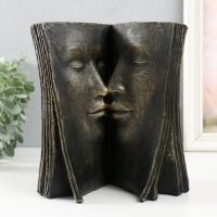 Сувенир полистоун "Влюблённые в страницах книги" под металл 20,4х11,7х22,2 см Сувенир полистоун "Влюблённые в страницах книги" под металл 20,4х11,7х22,2 см