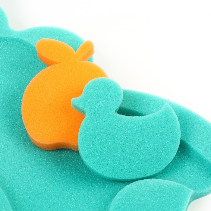 Подкладка для купания макси &laquo;Мишка&raquo;, цвет зеленый, 55х30х6см