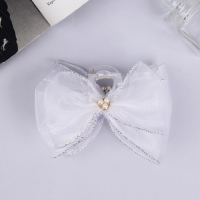 Краб для волос "Школьница" 12х9 см ,белый с бусинкой Краб для волос "Школьница" 12х9 см ,белый с бусинкой