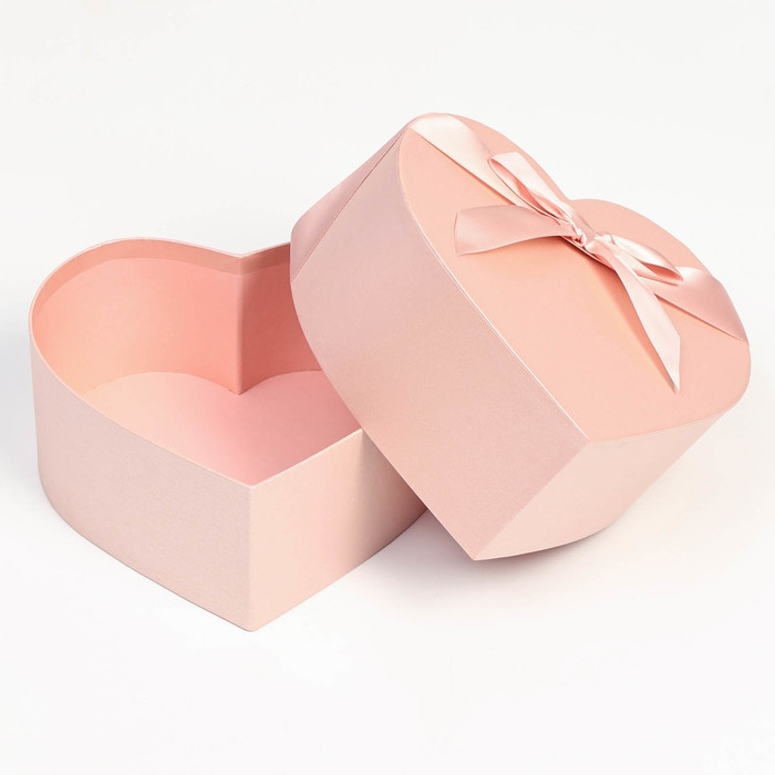 Набор коробок 3 в 1 сердца L:24x23x10 M:21x20x9 S:18.5x18x8 см