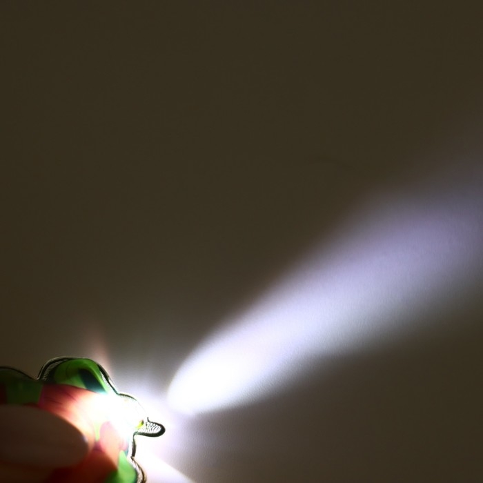 Новогодний брелок с фонариком для ключей &laquo;Новый год: Новогоднее строение&raquo; 4.5 х 10.1 см