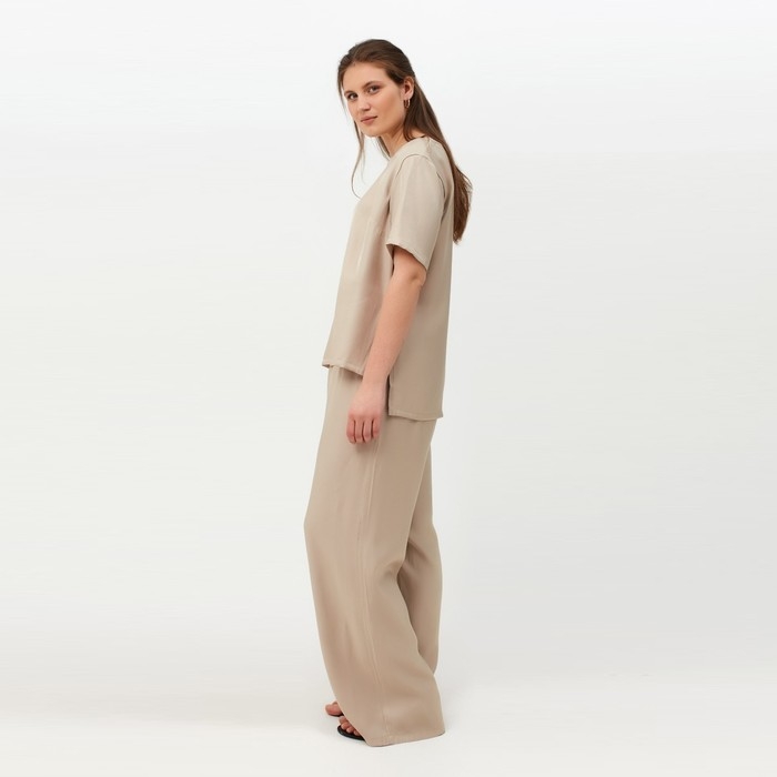 Костюм женский (футболка, брюки) MINAKU: Enjoy цвет бежевый, размер 48 Костюм женский (футболка, брюки) MINAKU: Enjoy цвет бежевый, размер 48