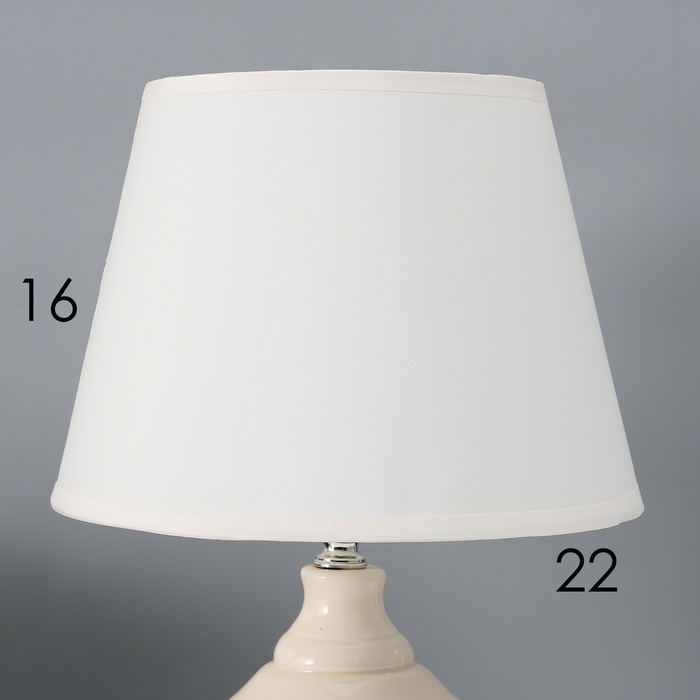 Настольная лампа с абажуром RISALUX &laquo;Аллоро&raquo;, Е14, 40 Вт, 22&times;22&times;35 см