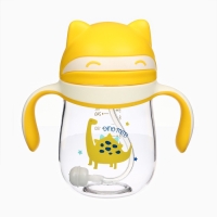 Поильник детский M&B &laquo;Котик&raquo; с трубочкой, от 9 мес., 280 мл., цвет молочно-желтый