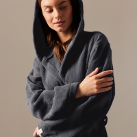 Халат махровый с капюшоном женский SL HOME: Basic "Гри Сандре", р-р S, 100% хл, 420 г/м2 Халат махровый с капюшоном женский SL HOME: Basic "Гри Сандре", р-р S, 100% хл, 420 г/м2
