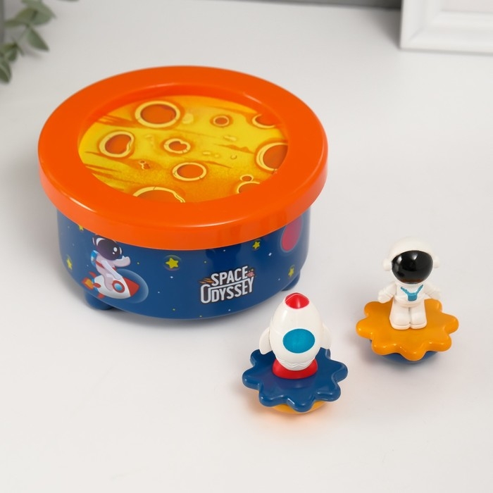 Сувенир музыкальный механический магнитный "Космические приключения" 12,2х12,2х11,5 см