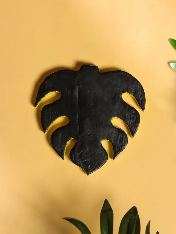 Панно "Лист" дерево 12х13х1 см, цв. зелёный